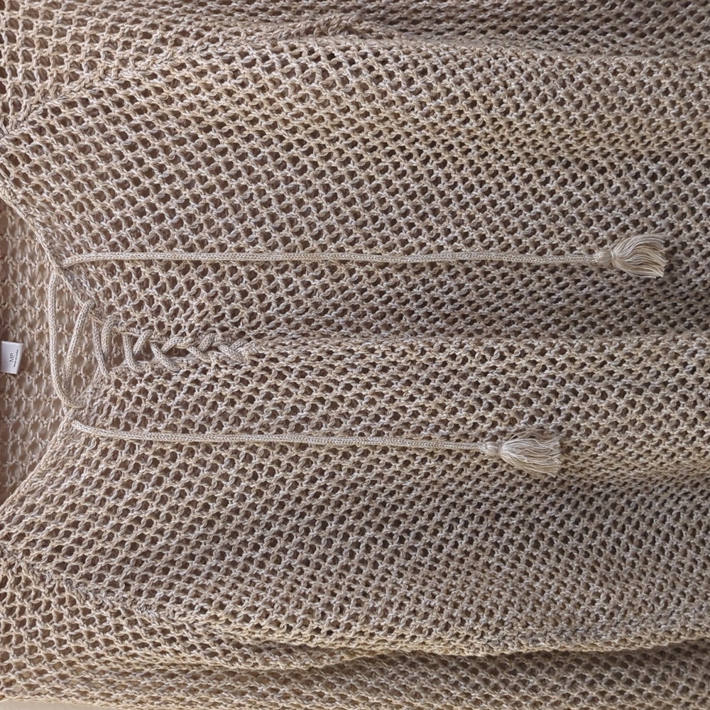 LOFT Women's Knitted Cream Sweater - Picture 2 of 5